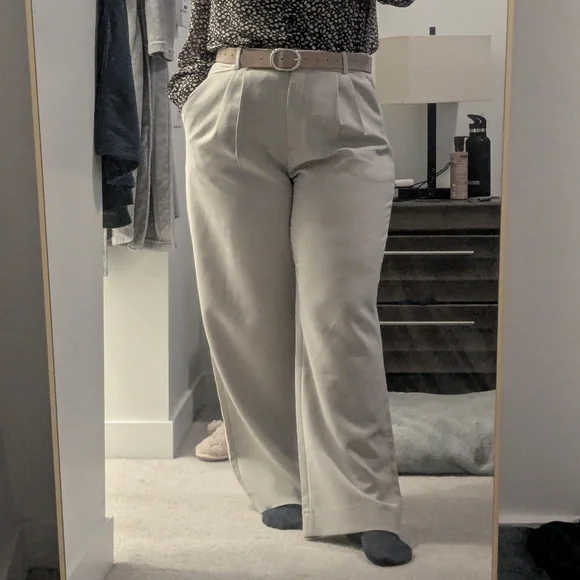 Abercrombie & Fitch SLOANE Tailored Wide Leg Pant - Picture 6 of 6